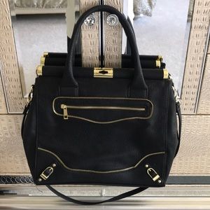 Olivia + Joy handbag NWOT